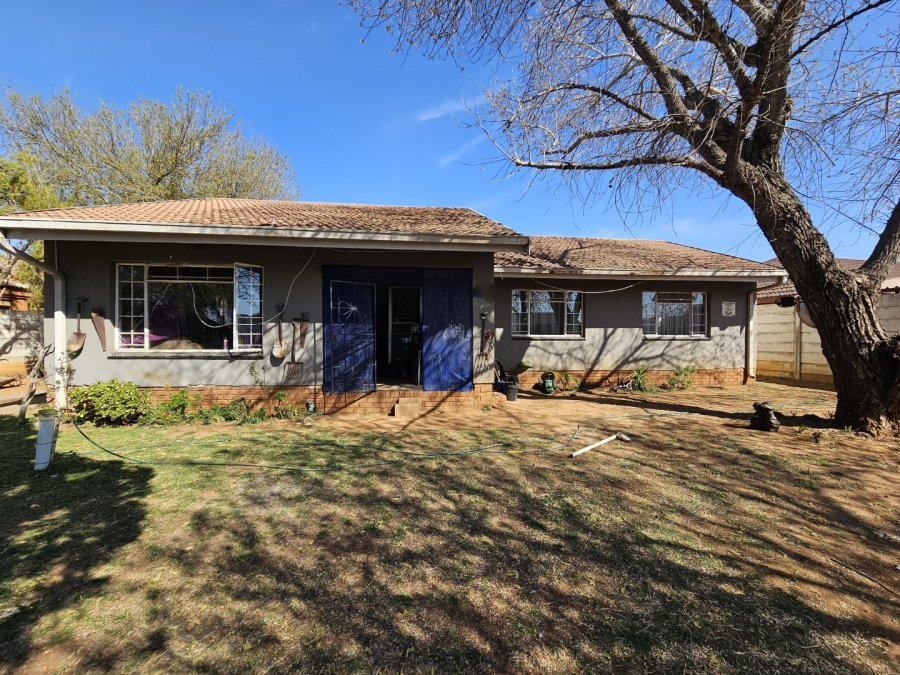 3 Bedroom Property for Sale in Vaalpark Free State